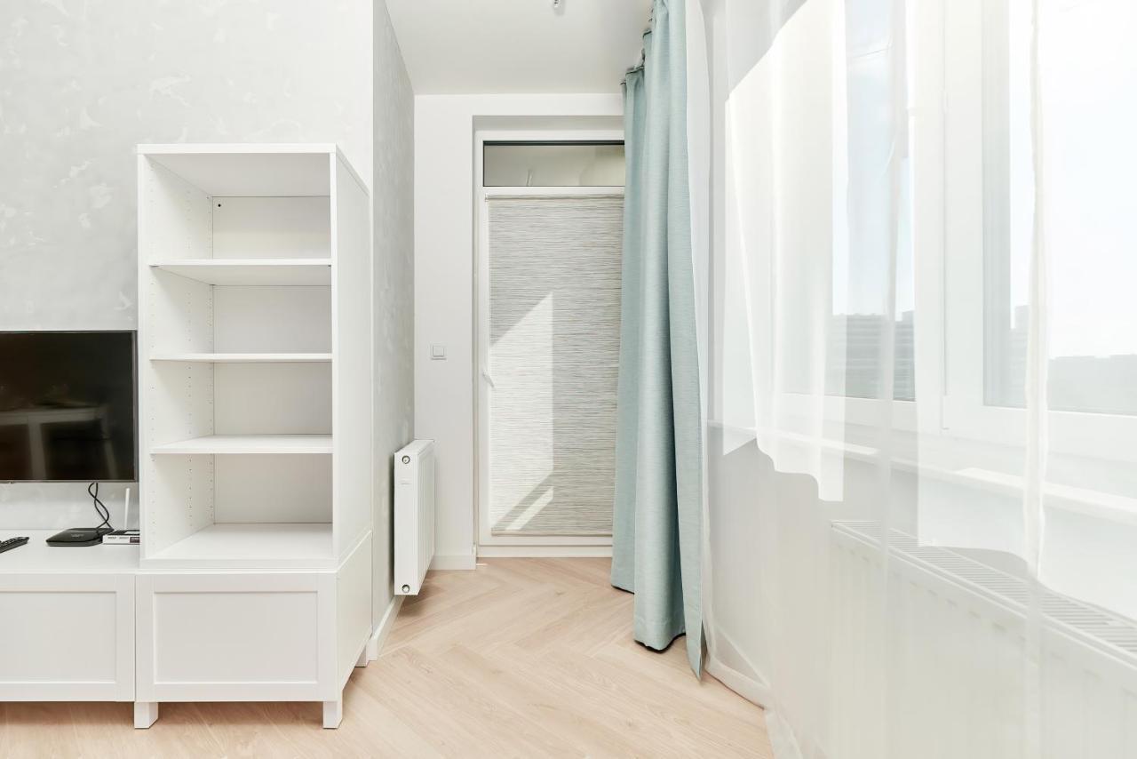 Exclusive Apartments Gwiazdzista With Free Garage Wroclaw By Noclegi Renters Eksteriør billede